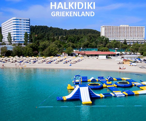 Halkidiki Griekenland – strand met waterspeelplaats
