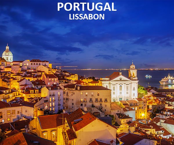 Portugal Lissabon – Alfama wijk bij nacht